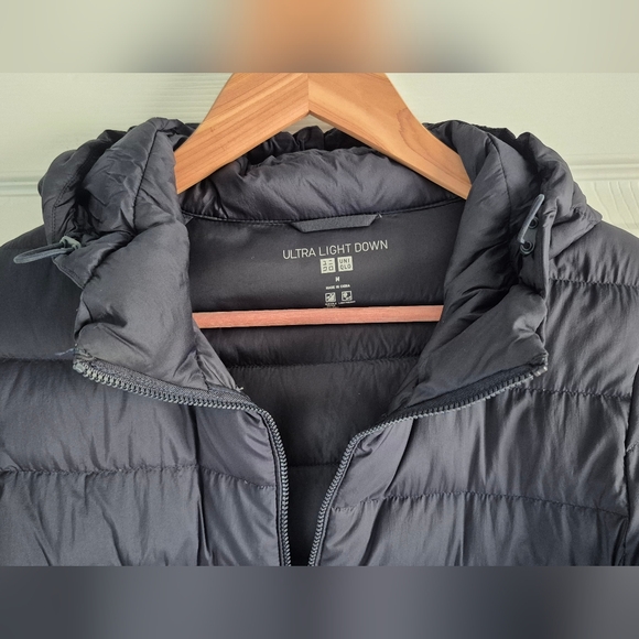 Uniqlo Packable Ultra Light Down Jacket - Navy - EUC - Picture 5 of 16